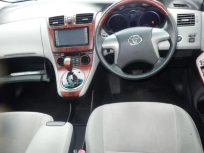 Toyota Mark X Zio
