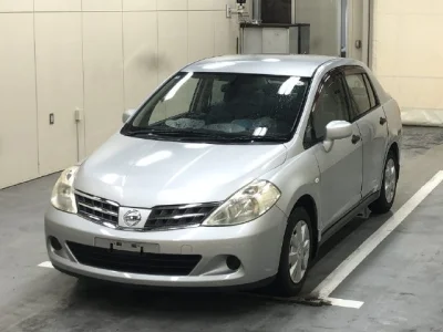 Nissan Tiida Latio