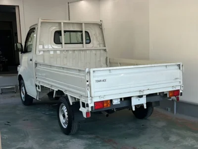 Toyota TownAce Truck