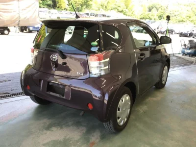 Toyota iQ