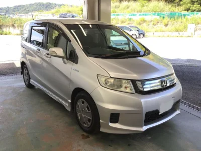 Honda Freed Spike