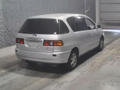 Toyota Ipsum