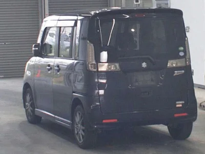 Suzuki Spacia