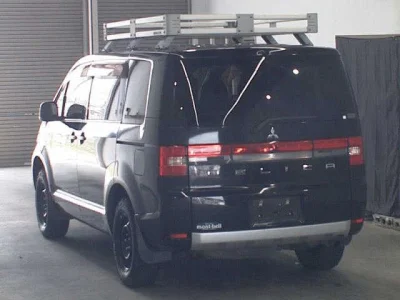Mitsubishi DELICA D5