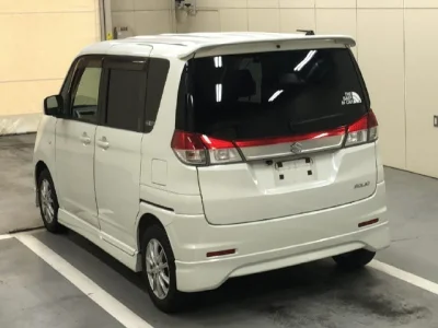 Suzuki Solio