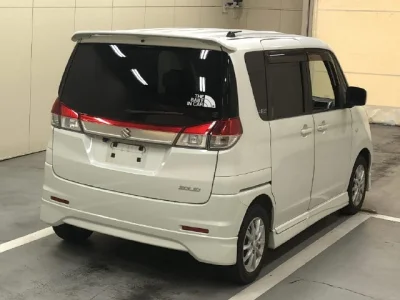 Suzuki Solio