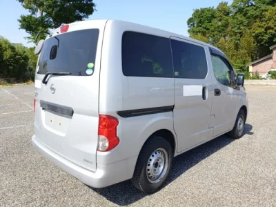 Nissan NV200