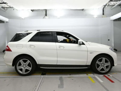 Mercedes-Benz M-class