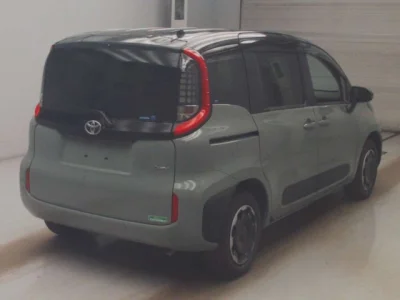 Toyota Sienta