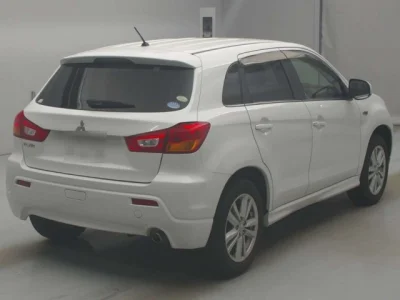 Mitsubishi RVR
