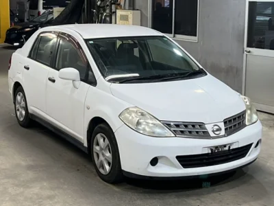 Nissan Tiida Latio