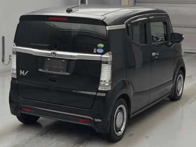 Honda N-Box Slash