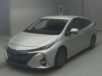 Toyota Prius PHV