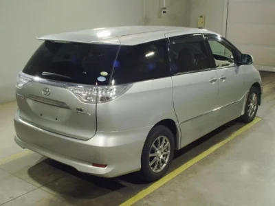 Toyota Estima Hybrid