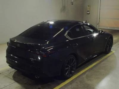 Lexus IS300h