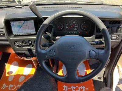 Daihatsu Atrai 7