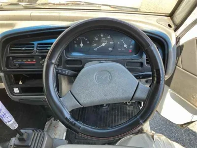 Mazda Scrum Truck