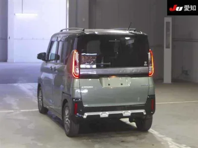 Mitsubishi Delica Mini
