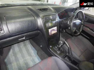 Mitsubishi Legnum