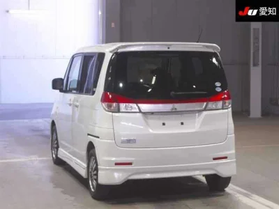 Mitsubishi Delica D:2