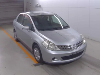 Nissan Tiida Latio