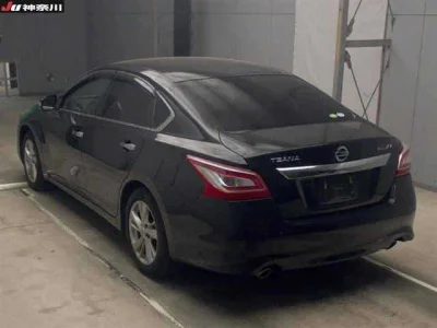 Nissan TEANA