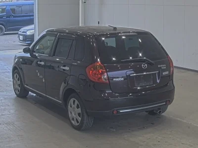 Mazda Verisa