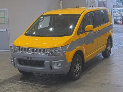 Mitsubishi DELICA D5