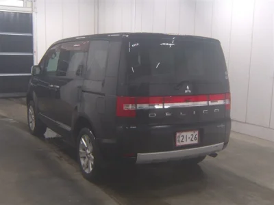 Mitsubishi DELICA D5