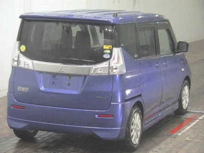 Mitsubishi Delica D:2
