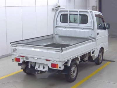 Nissan NT100 Clipper