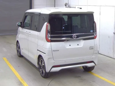 Nissan ROOX