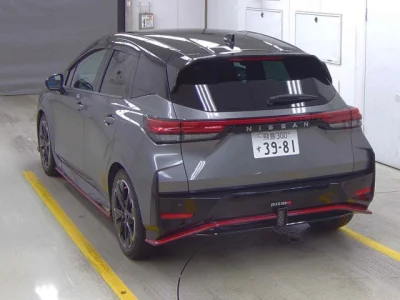Nissan Aura