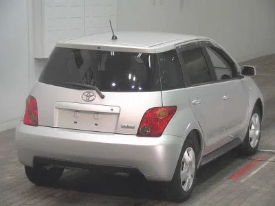 Toyota Ist