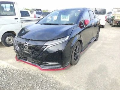 Nissan Aura