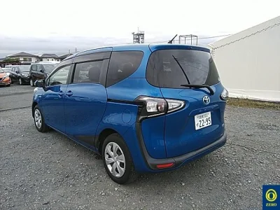 Toyota Sienta