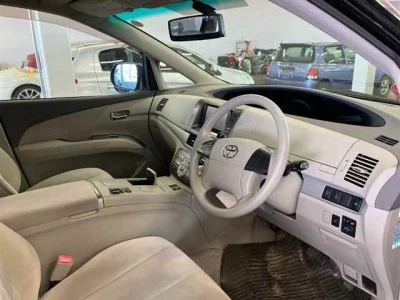 Toyota Estima Hybrid