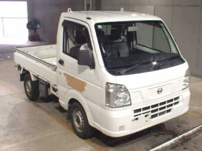 Nissan NT100 Clipper