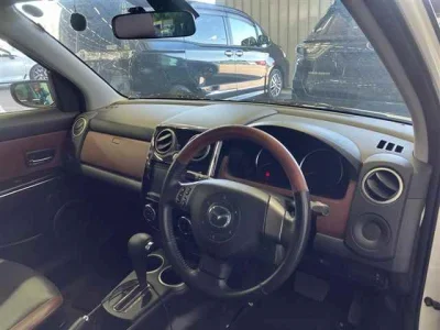 Mazda Verisa