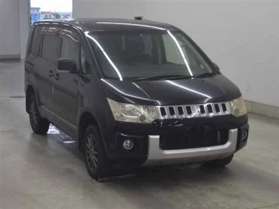 Mitsubishi DELICA D5
