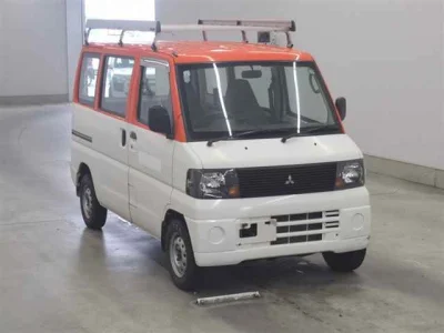 Mitsubishi Minicab Van