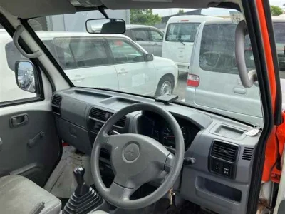 Mitsubishi Minicab Van