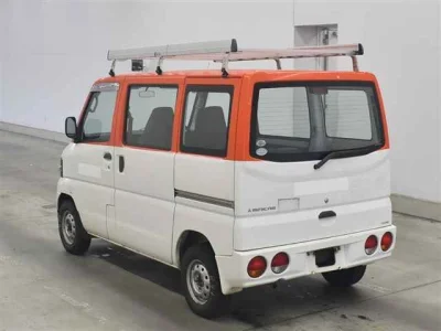 Mitsubishi Minicab Van