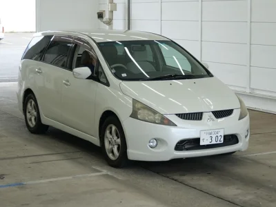 Mitsubishi Grandis