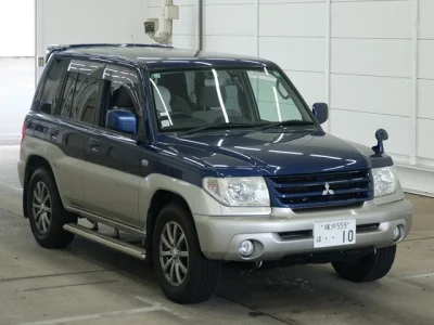 Mitsubishi Pajero iO