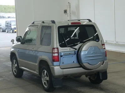 Mitsubishi PAJERO MINI