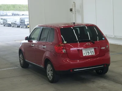 Mazda Verisa