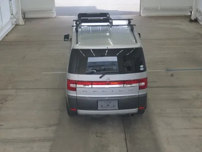 Mitsubishi DELICA D5
