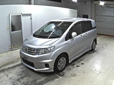 Honda Freed Spike