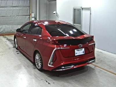 Toyota Prius PHV